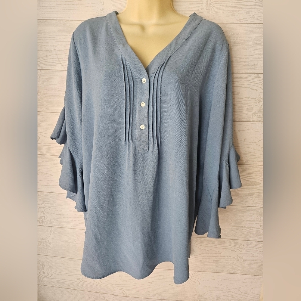 Vince Camuto-Women's Slate Blue Blouse with Ruffle Sleeves M